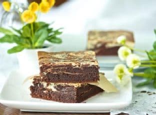Fudgy chocolate cream cheese brownies with Baileys