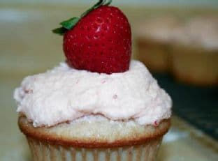 Organic Strawberry Cupcakes