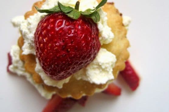 Strawberry Shortcake w. Mini Strawberry PopTarts